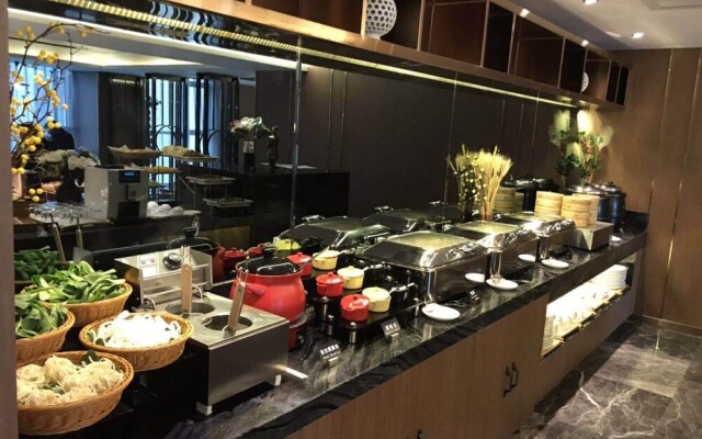 Orange Hotel Select (Xi'an North Station Government)