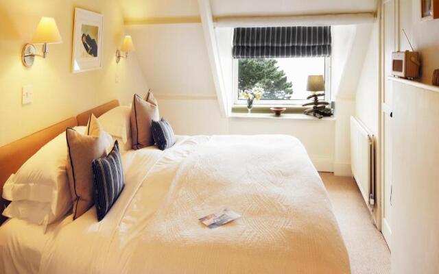 Driftwood Hotel