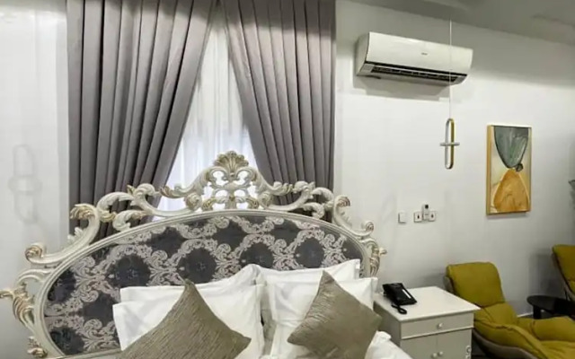 UrbanEdge Hotel
