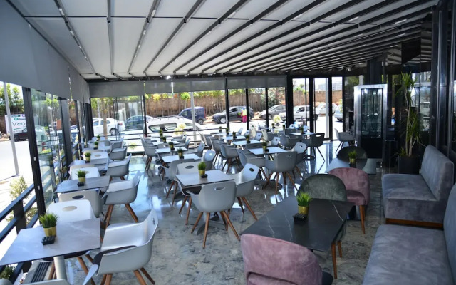 Privilege Oasis Hotel
