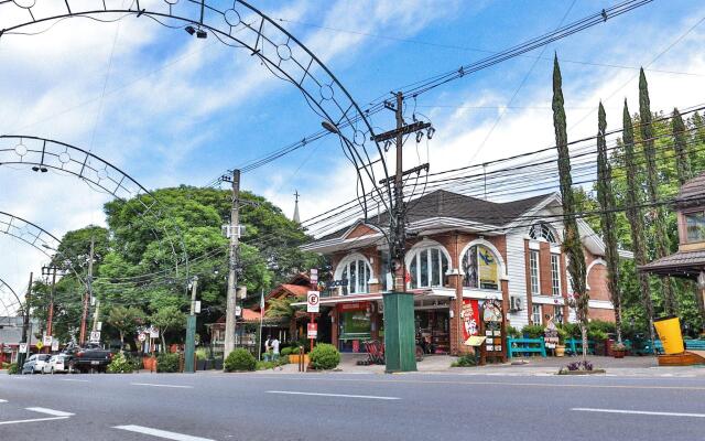 LOCAR-IN GRAMADO - Loft a 50 m da Rua Coberta.