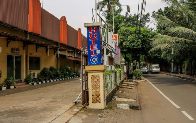 NIDA Rooms Cempaka Senen Market
