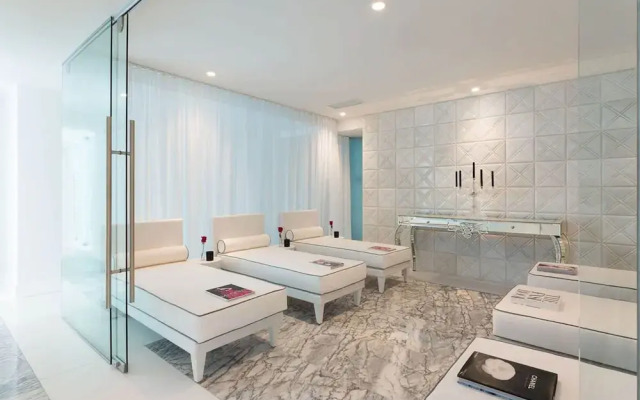 w Comfy 1BR w Fantastic Balcony in YOO
