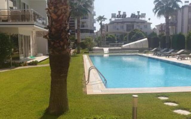 Antalya belek elegant golf apartment first floor 2 bedrooms pool view close to center