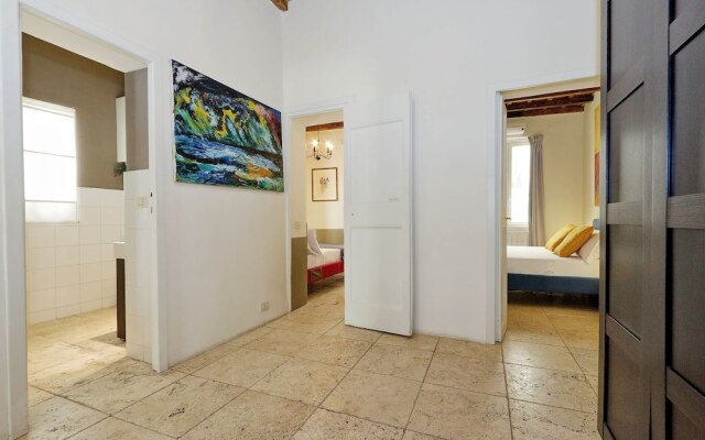 Pavone Charme - My Extra Home