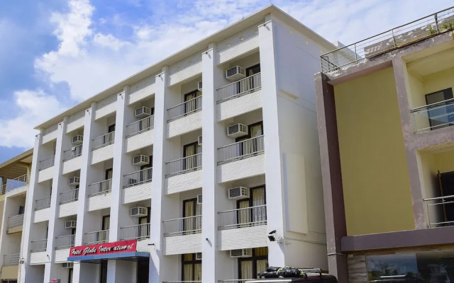 Treebo Trend Globe International Puri