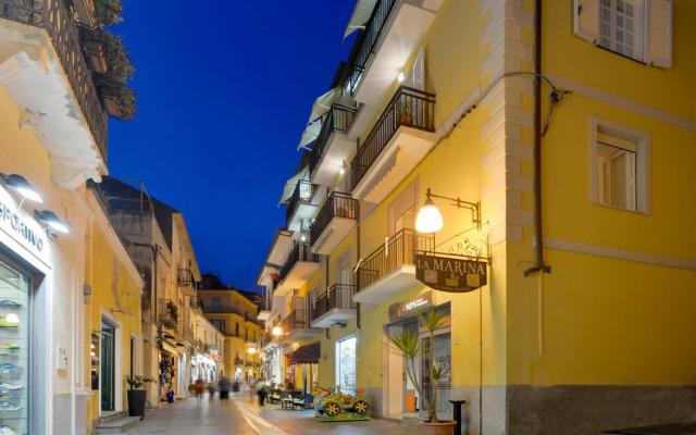 Hotel La Marina