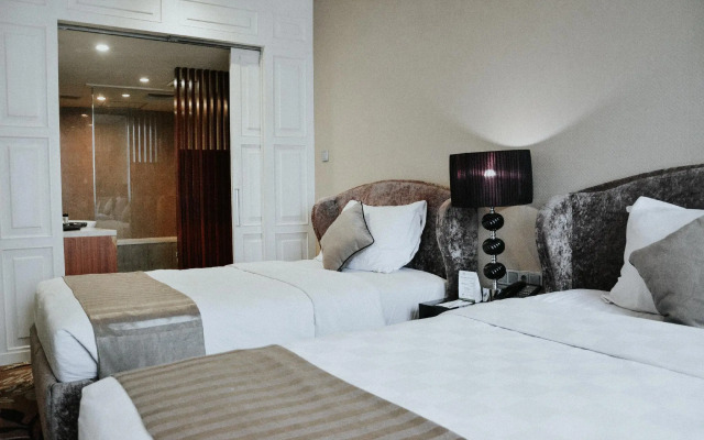 Garden Palace Hotel Surabaya