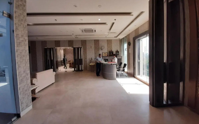 C Pearls Hotel  Banque