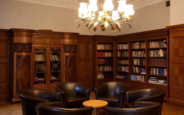 TRIBE Riga City Centre Hotel