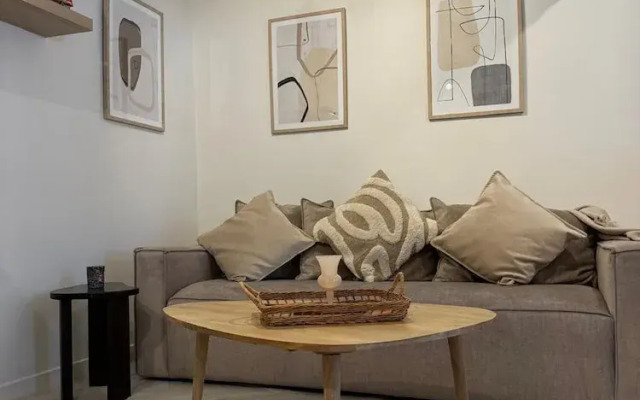 Apartment Saint Germain des Pres Bon Marche by Studio Prestige