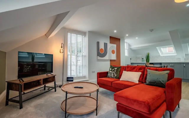 Host Stay Foley Abode
