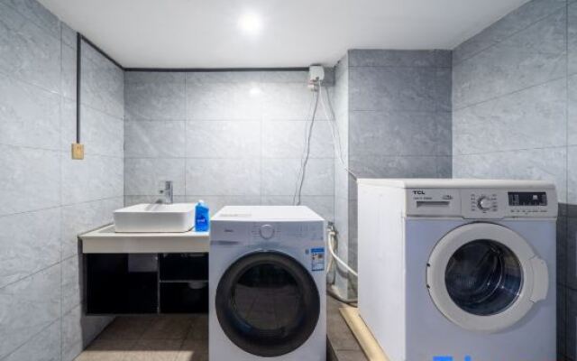 Shenzhen Dongjia Boutique Hotel