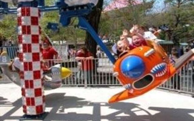 Danville Quality Inn & Suites