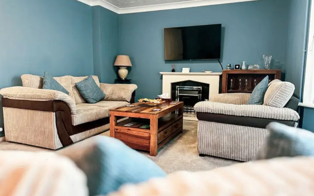 Charming 3-bedroom Bungalow in Oulton Lowestoft