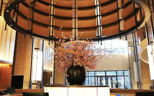 Yanji Dinosaur Hot Spring Hotel (Korean Folk Village Yanji Dinosaur Kingdom) – Exterior – Yanbian