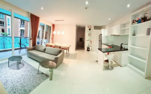 Atlantis Condo Resort by GPS