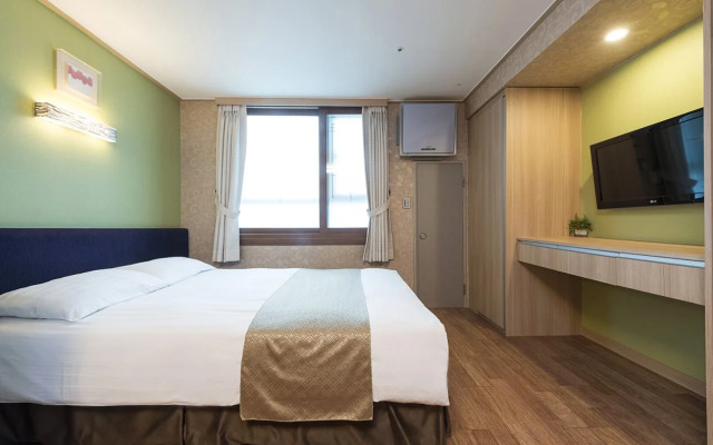 Western Coop Residence Dongdaemun