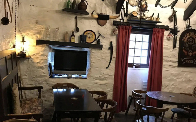 Trewern Arms Hotel