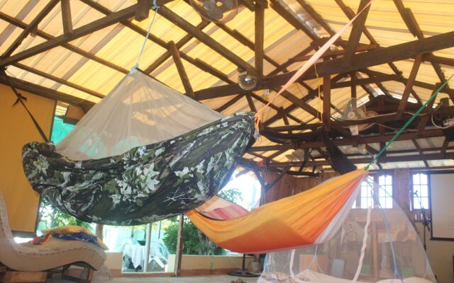 Maraño's Hometel