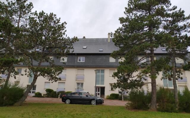 57 M2 Les Pieds Dans L Eau Cabourg