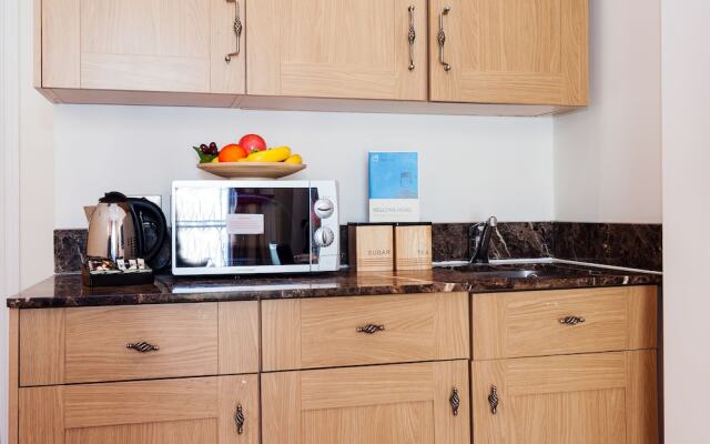 The Hyde Park Sussex Gardens - AE1