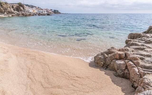 Lovely Villa in L'Escala Costa Brava with private Swimming Pool