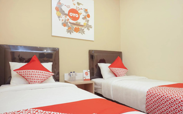 Super OYO 90033 DeHome Family