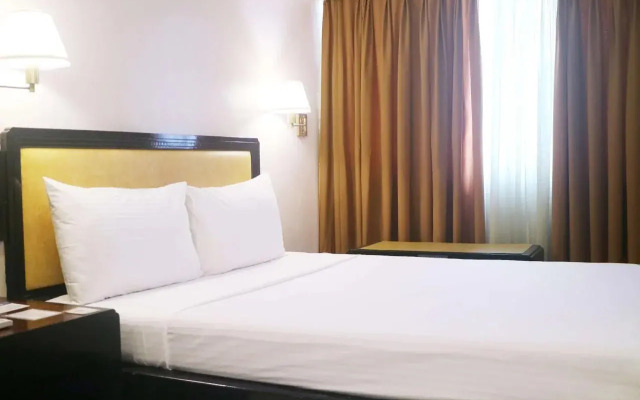 Palm Hotel Manila