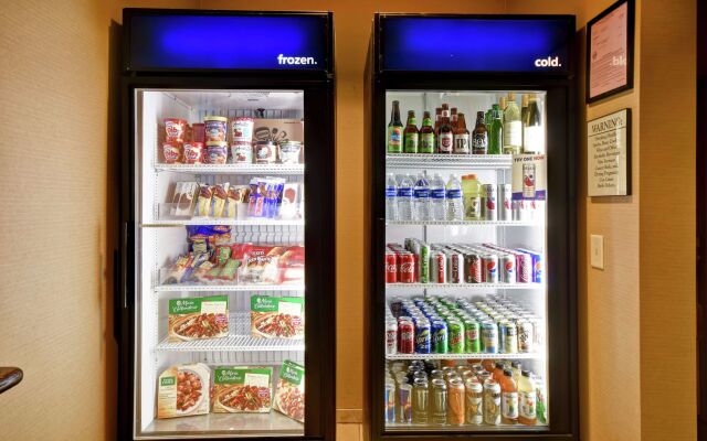 Hampton Inn & Suites Folsom