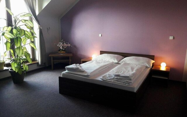 Hotel Golf Bitozeves