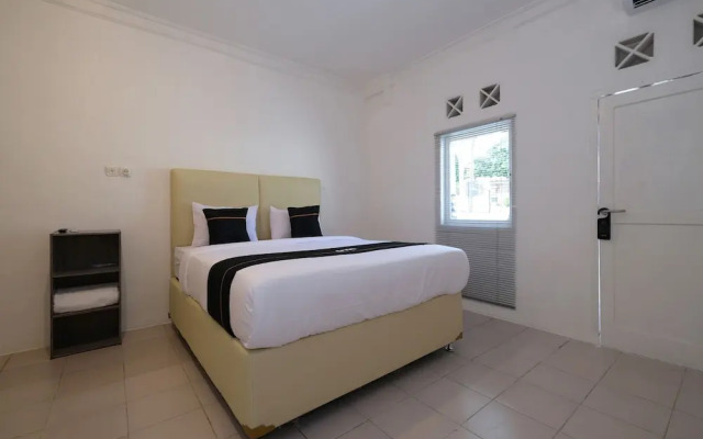 OYO 2557 The Apple Residence