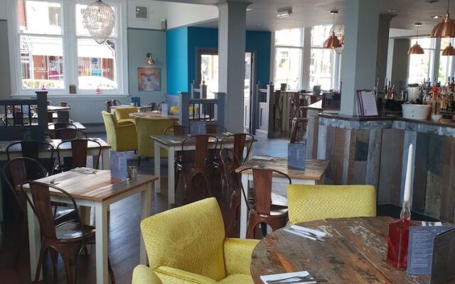 The Station Bar Grill and Rooms