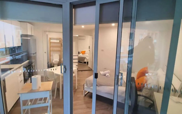 Cozy Studio in heart of the City – Guest Rooms – Canberra