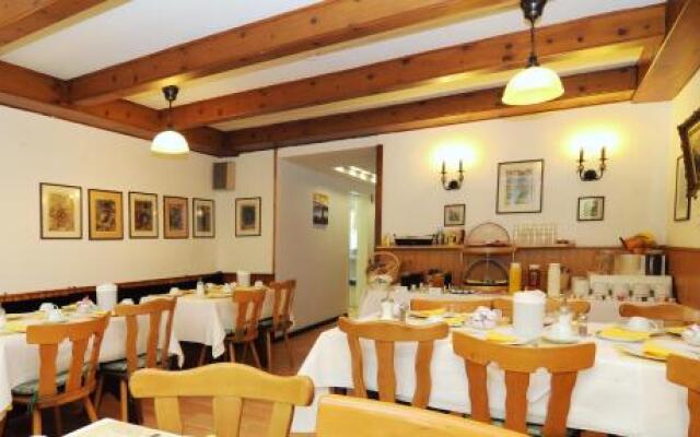 Waldhotel Unterbach