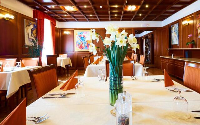 Hradná stráž Hotel&Apartments