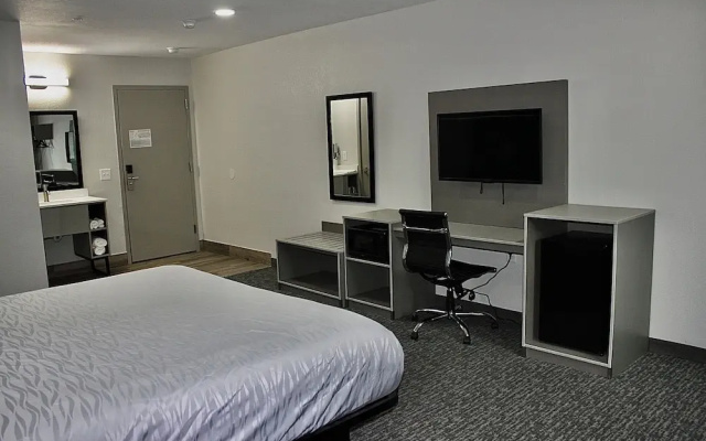Hummingbird Hotel