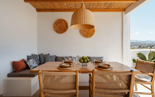 C & G Villas
