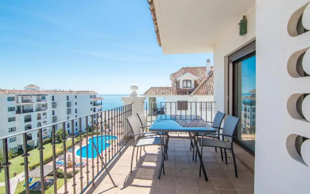 2066-Apt 2 bedrooms on beach, tenis, gym, pool