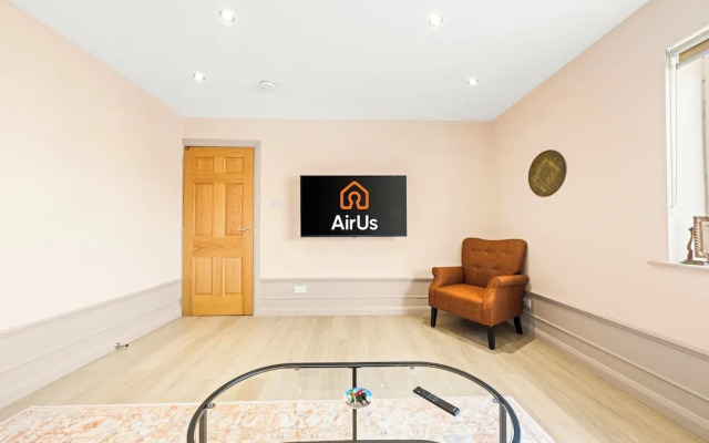 Modern 3Bed Home Next To Glasgow Airport