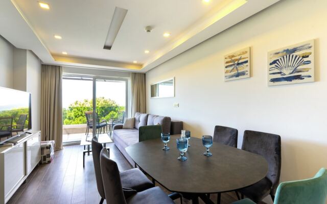 Luxury Penthouse Apt on beach Makarska