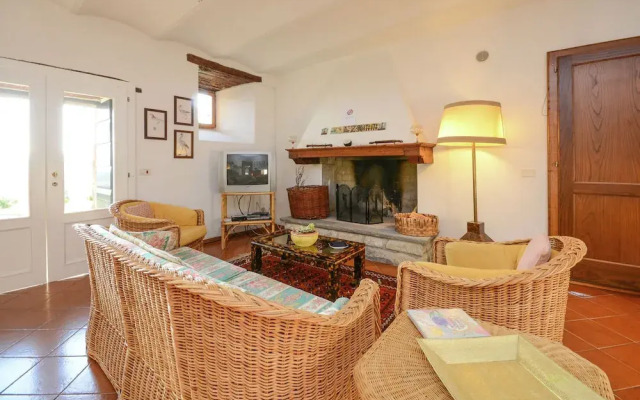 Sprawling Villa With Breathtaking Views In Emilia-Romagna