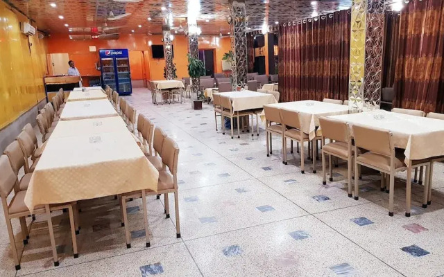Hotel Spogmay & Kehkeshan Restaurent