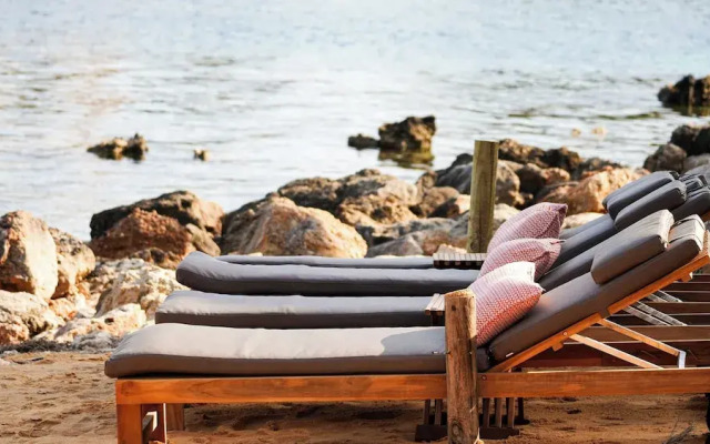 Sirena Bay Beach House And Luxury Suites