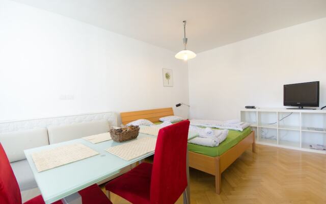 City centre studio with a balcony