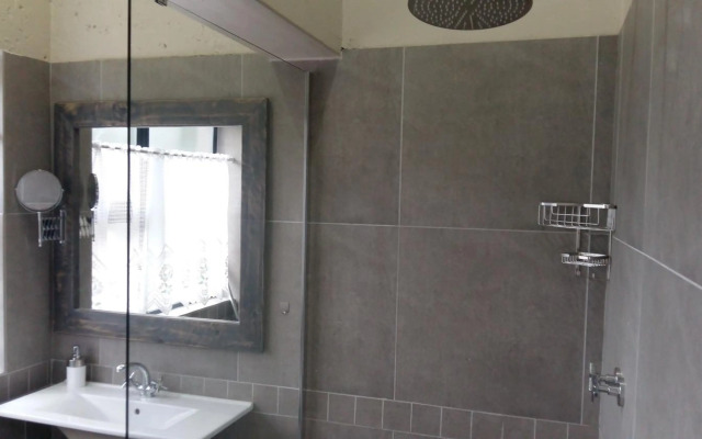 Studio 3 Churchill Lane Self catering accommodation