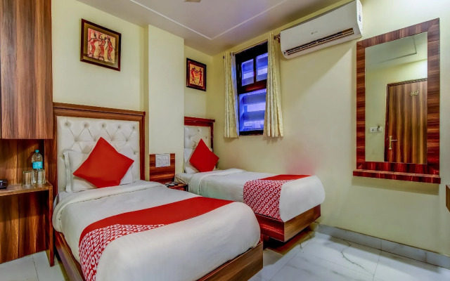 Oyo 18867 Hotel Vision Palace