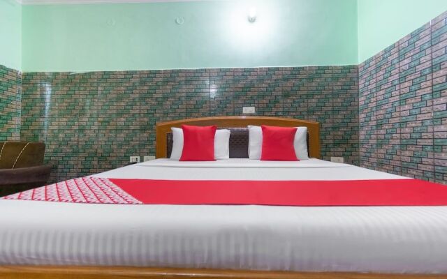 Oyo 44199 Hotel Crossroads
