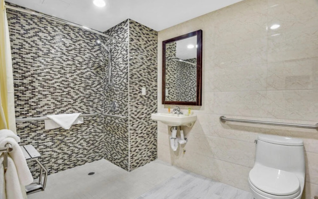 Brooklyn Broadway Hotel