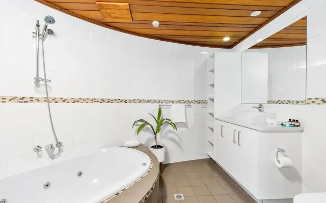 Aquarius Backpacker Resort